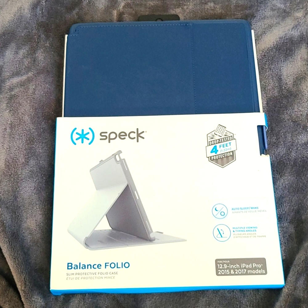 NEW IN BOX SPECK Balance Fokuo 12.9 in iPad Pro